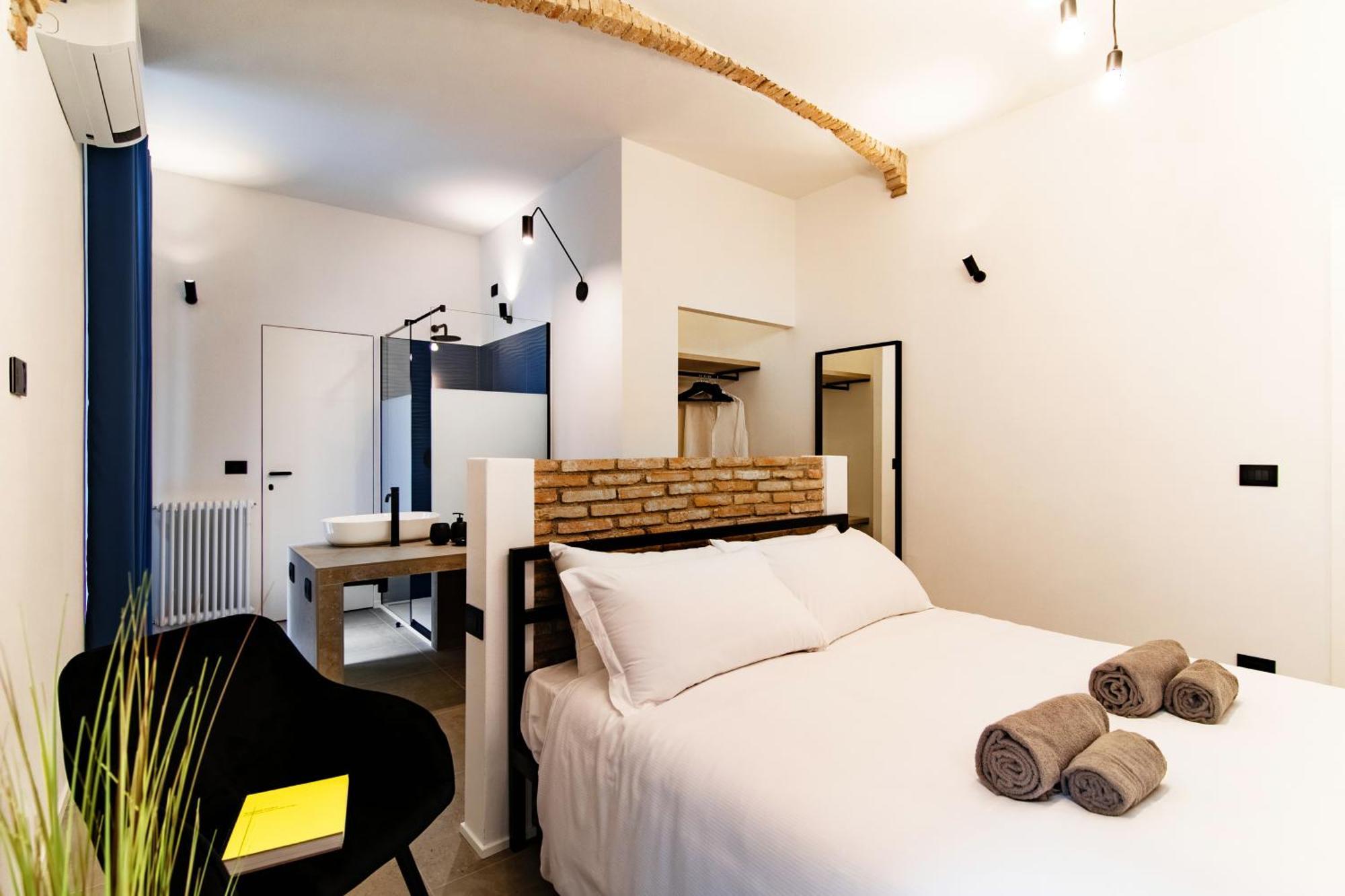 Guesthouse Linaio - The House Of Travelers Комо Экстерьер фото